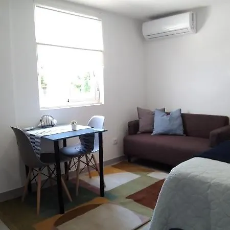 Tomarhousing - Studio Apartamento