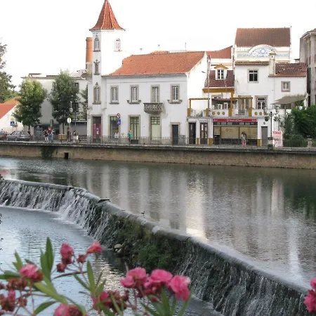 Tomarhousing - Studio 公寓 托马尔